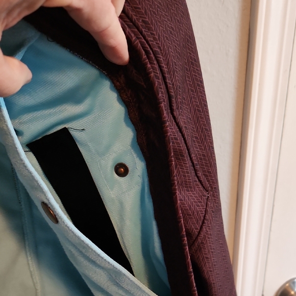 Cinch Burgundy Jacket with Sky Blue Details - Picture 6 of 6